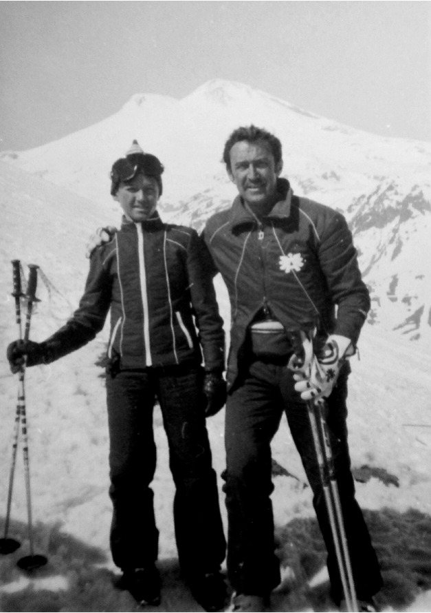 Федор Редлих с сыном в Приэльбрусье, 1975 г.